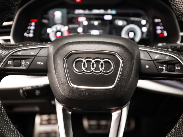 AUDI Q8 45 TDI 170kW Black Line Plus quattro tip