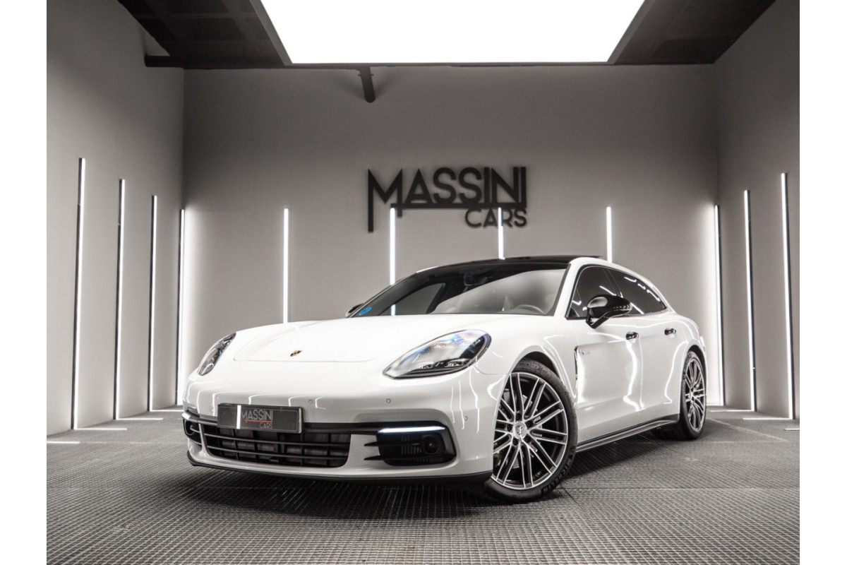 PORSCHE Panamera 4 EHybrid...