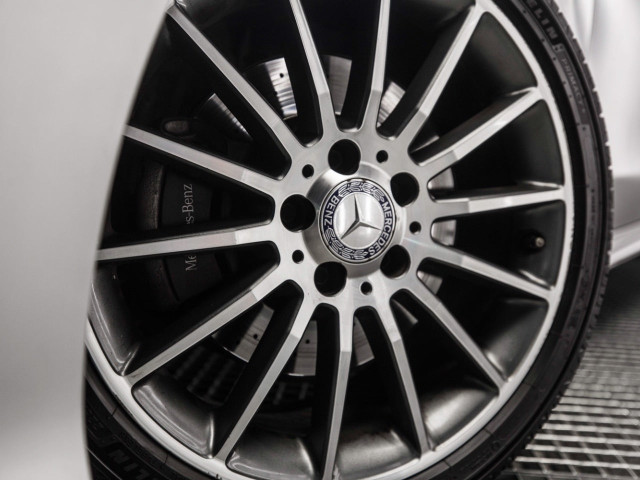 MERCEDES Clase CLA 220 CDI Aut. AMG Line Shooting Brake