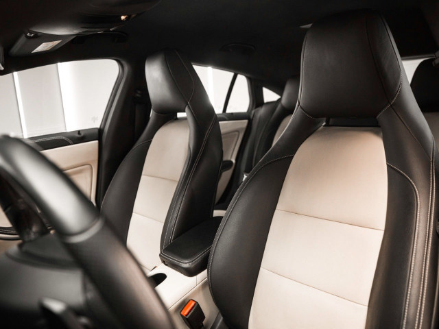 MERCEDES Clase CLA 220 d Urban Shooting Brake