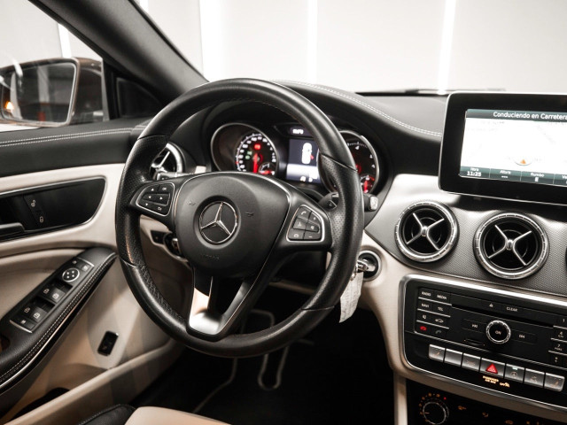 MERCEDES Clase CLA 220 d Urban Shooting Brake