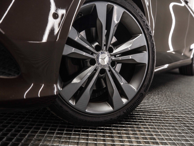 MERCEDES Clase CLA 220 d Urban Shooting Brake