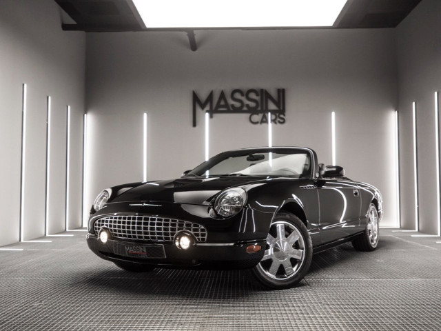 FORD THUNDERBIRD V8
