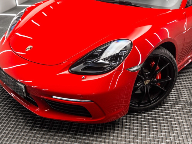 PORSCHE Cayman S