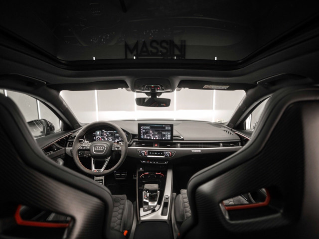 AUDI A4 RS4 Avant Competit Plus TFS 331 kW tiptr