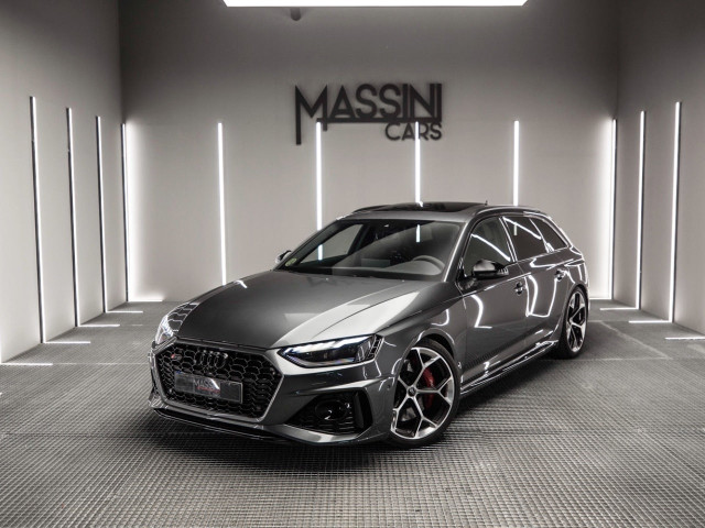 AUDI A4 RS4 Avant Competit Plus TFS 331 kW tiptr