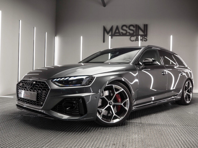 AUDI A4 RS4 Avant Competit Plus TFS 331 kW tiptr