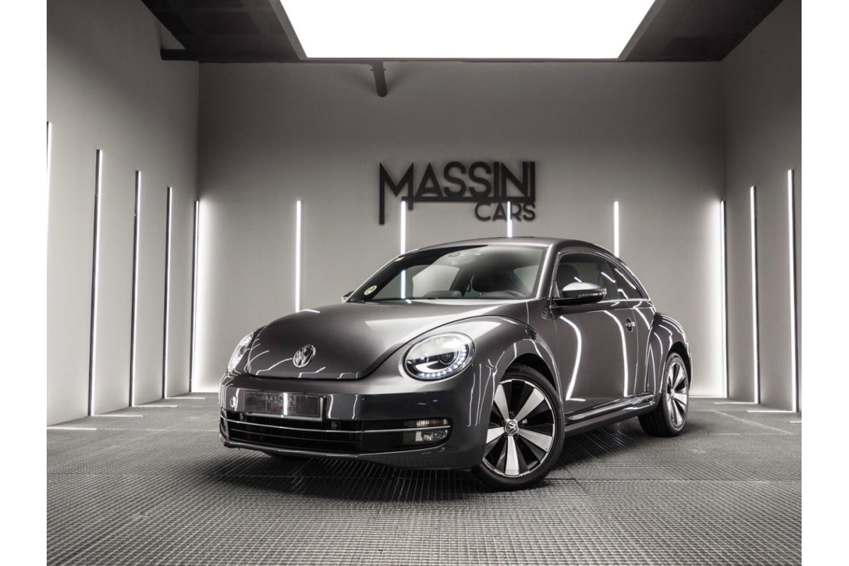 VOLKSWAGEN Beetle 1.6 TDI...