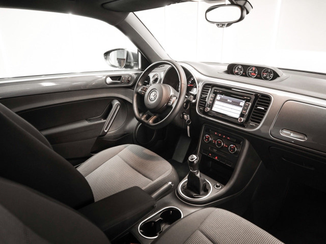 VOLKSWAGEN Beetle 1.6 TDI 105cv Design