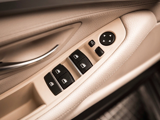 BMW Serie 5 518d Touring