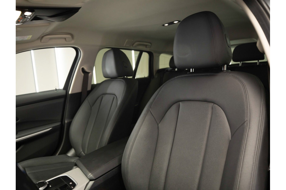 BMW Serie 3 318d Auto.Touring 2