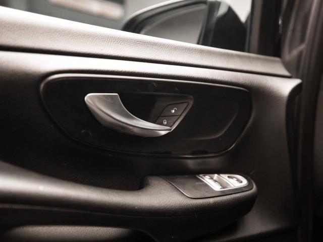 MERCEDES Clase V 220 d Avantgarde Largo