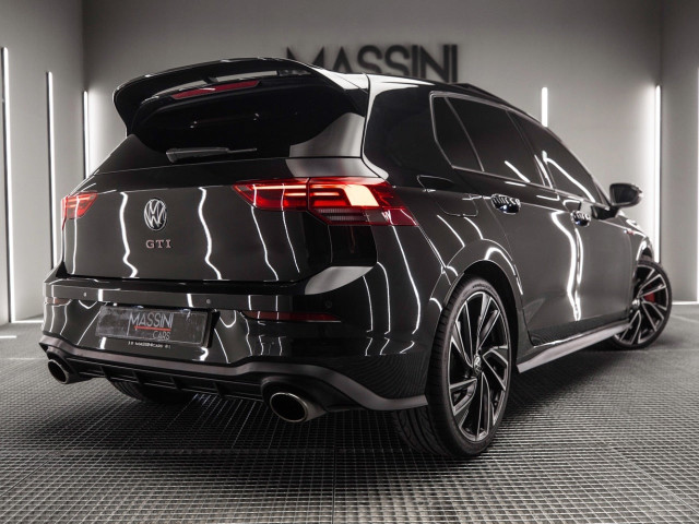 VOLKSWAGEN Golf GTI Clubsport 2.0 TSI 221kW 300CV DSG