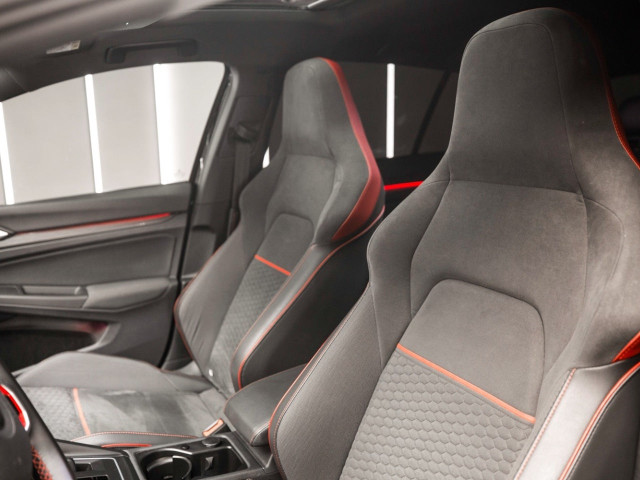 VOLKSWAGEN Golf GTI Clubsport 2.0 TSI 221kW 300CV DSG