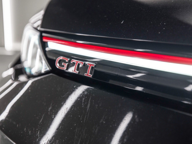 VOLKSWAGEN Golf GTI Clubsport 2.0 TSI 221kW 300CV DSG
