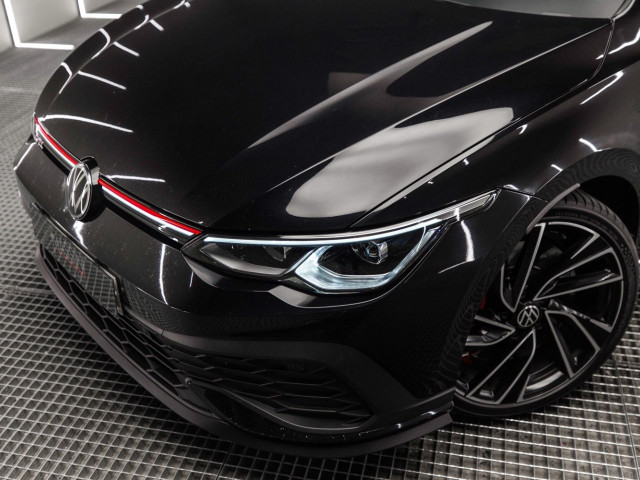 VOLKSWAGEN Golf GTI Clubsport 2.0 TSI 221kW 300CV DSG