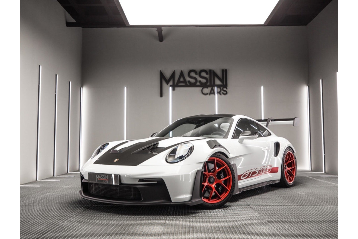 PORSCHE 911 GT3 RS