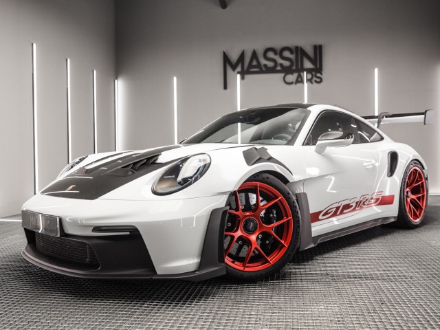 PORSCHE 911 GT3 RS