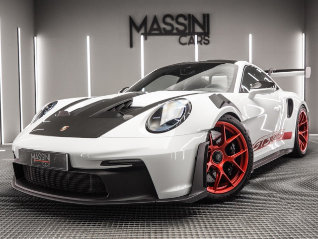 PORSCHE 911 GT3 RS
