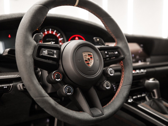 PORSCHE 911 GT3 RS