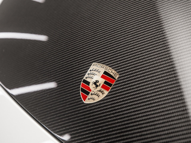 PORSCHE 911 GT3 RS