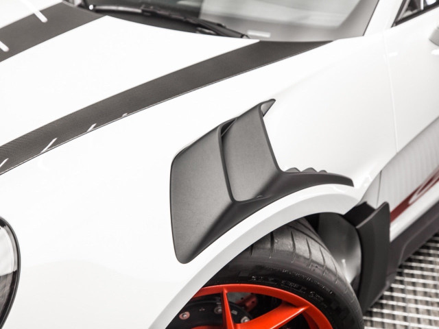PORSCHE 911 GT3 RS