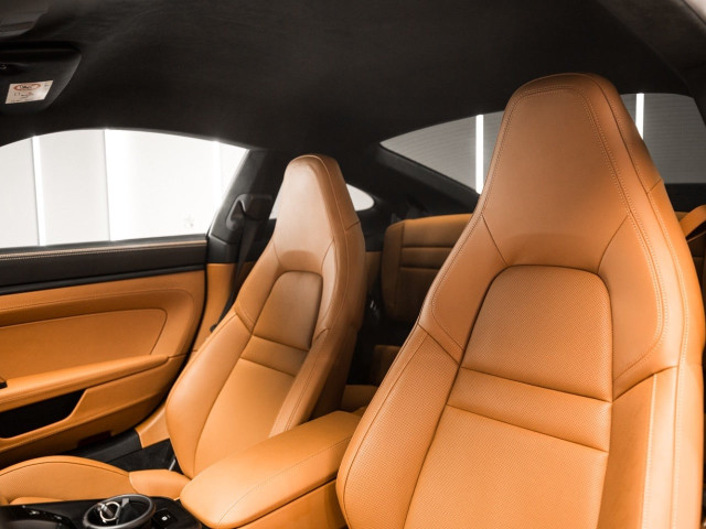 PORSCHE 911 Carrera GTS Coupe