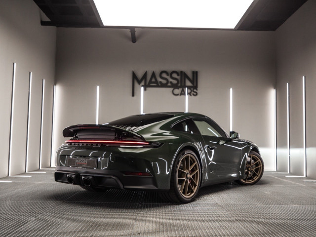 PORSCHE 911 Carrera GTS Coupe