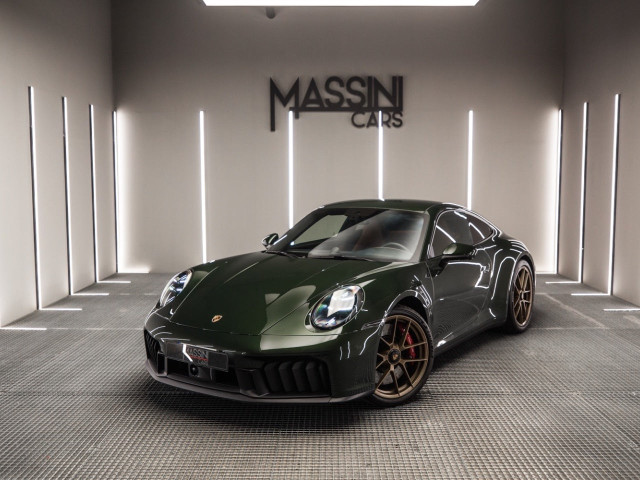 PORSCHE 911 Carrera GTS Coupe