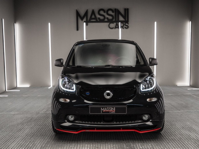 SMART fortwo EQ Ushuaia Limited Edition negro