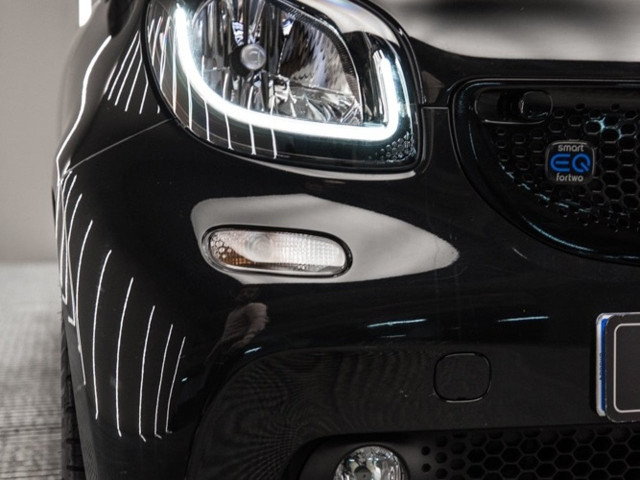 SMART fortwo EQ Ushuaia Limited Edition negro