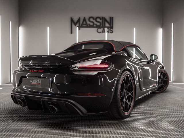 PORSCHE 718 Boxster Spyder RS