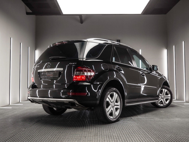 MERCEDES Clase M ML 300 CDI 4M Blue Efficiency