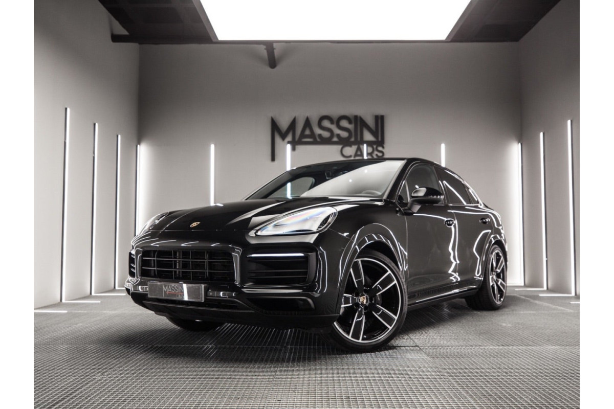 PORSCHE Cayenne Coupe...