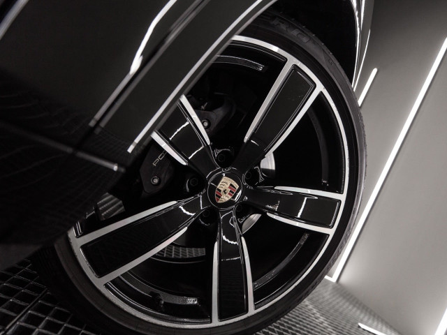 PORSCHE Cayenne Coupe Platinum Edition