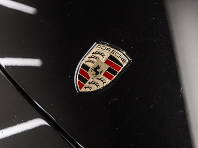 PORSCHE Cayenne Coupe Platinum Edition