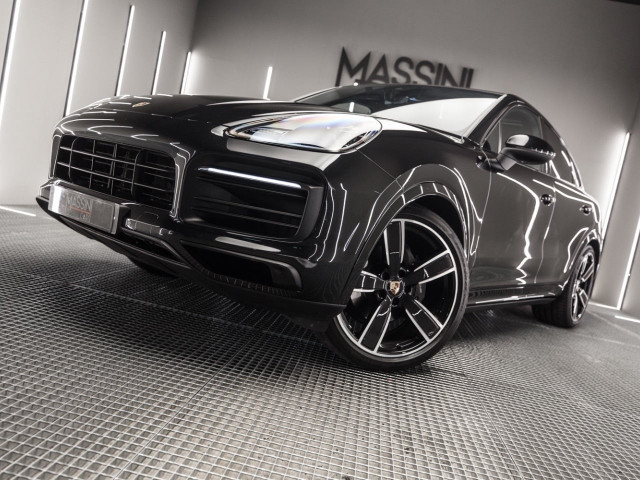 PORSCHE Cayenne Coupe Platinum Edition