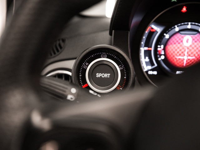 ABARTH 500C 1.4 16v TJet 595 118kW 160CV Pista E6