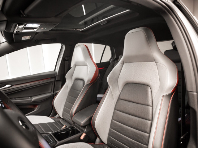 VOLKSWAGEN Golf GTI Clubsport 2.0 TSI 221kW 300CV DSG
