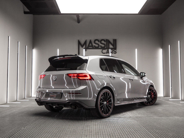 VOLKSWAGEN Golf GTI Clubsport 2.0 TSI 221kW 300CV DSG