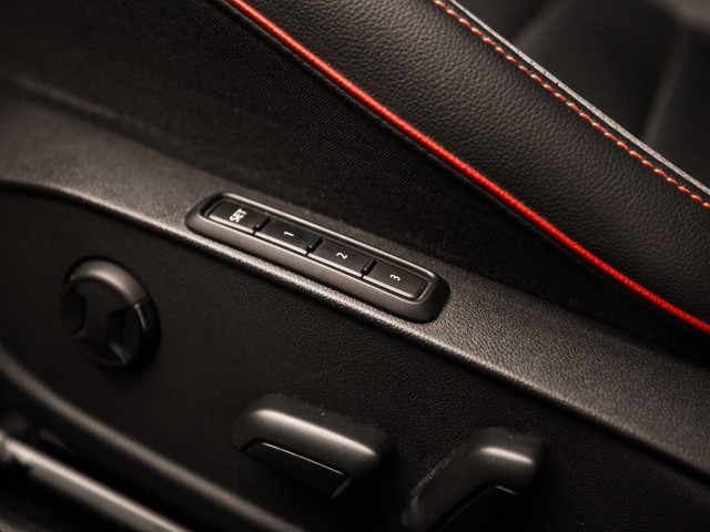 VOLKSWAGEN Golf GTI Clubsport 2.0 TSI 221kW 300CV DSG