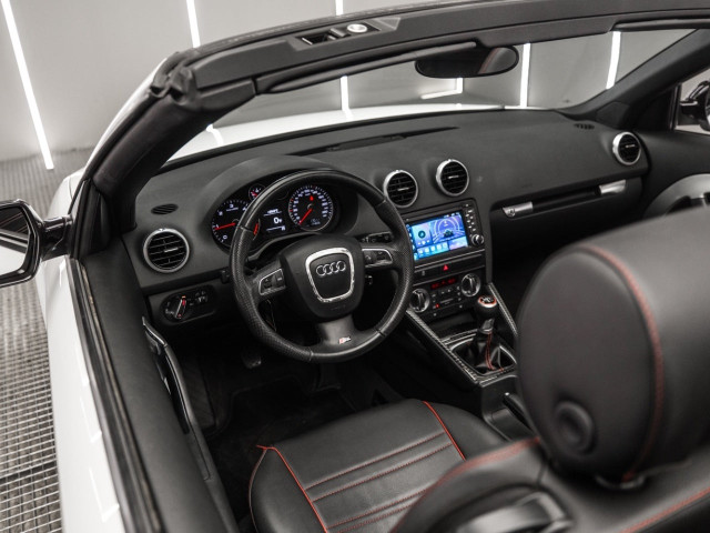 AUDI A3 Cabrio 2.0 TDI DPF Ambition