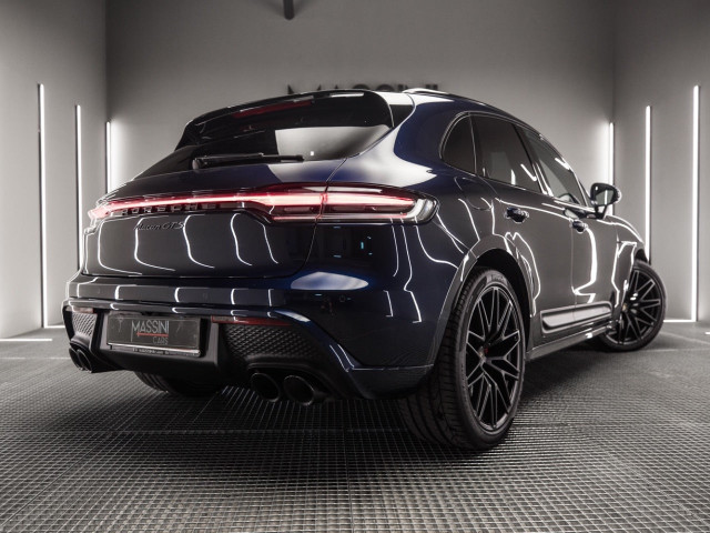 PORSCHE Macan GTS
