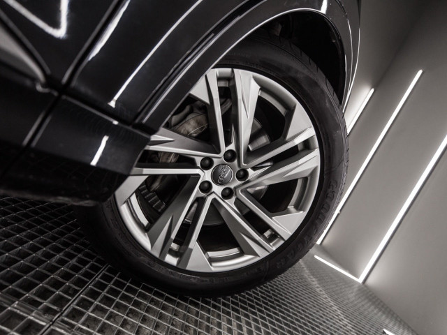 AUDI Q7 S line 45 TDI 170kW 232CV quat. tip.