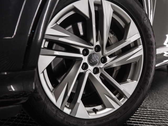 AUDI Q7 S line 45 TDI 170kW 232CV quat. tip.