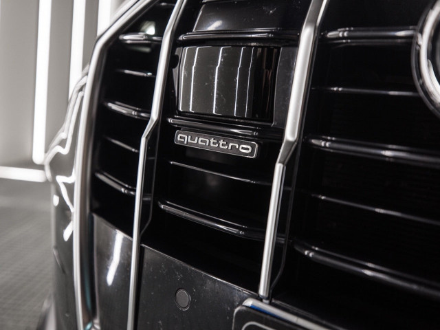 AUDI Q7 S line 45 TDI 170kW 232CV quat. tip.