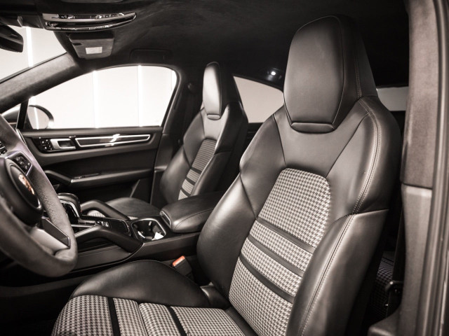 PORSCHE Cayenne Coupe EHybrid