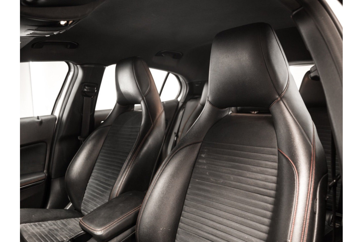 MERCEDES Clase GLA 200 d... 2