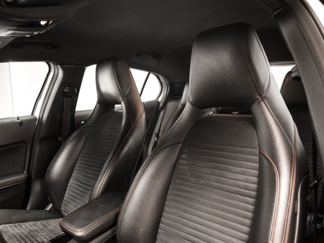 MERCEDES Clase GLA 200 d AMG Line
