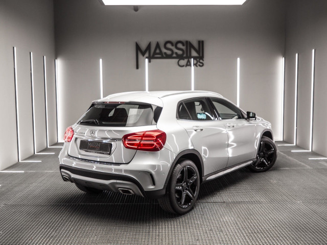 MERCEDES Clase GLA 200 d AMG Line